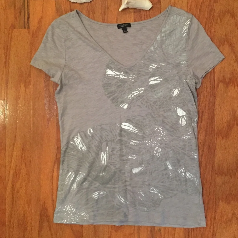 Talbots Size Small Women T shirt Seashells Shimmer Beach Nautical Short Sleeve - Picture 2 of 6